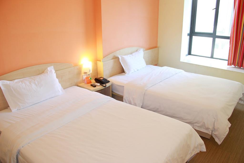 7Days Inn Foshan Dongfang Square Walmart Esterno foto